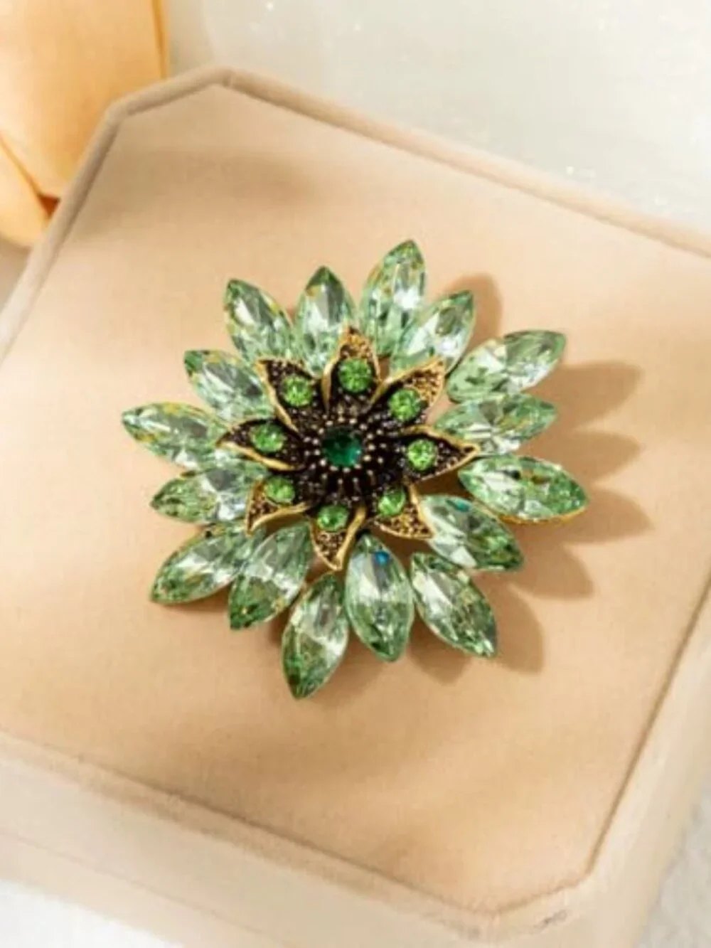 New - Vintage Crystal Flower‎ Brooch Colorful Rhinestone Floral Pin Elegant
